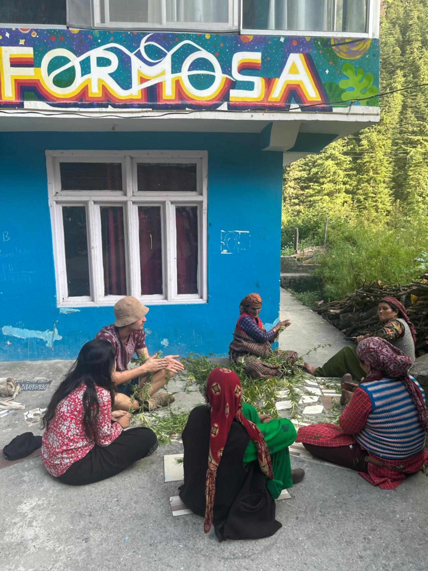 Formosa Hostel & Cafe Kasol Exterior photo