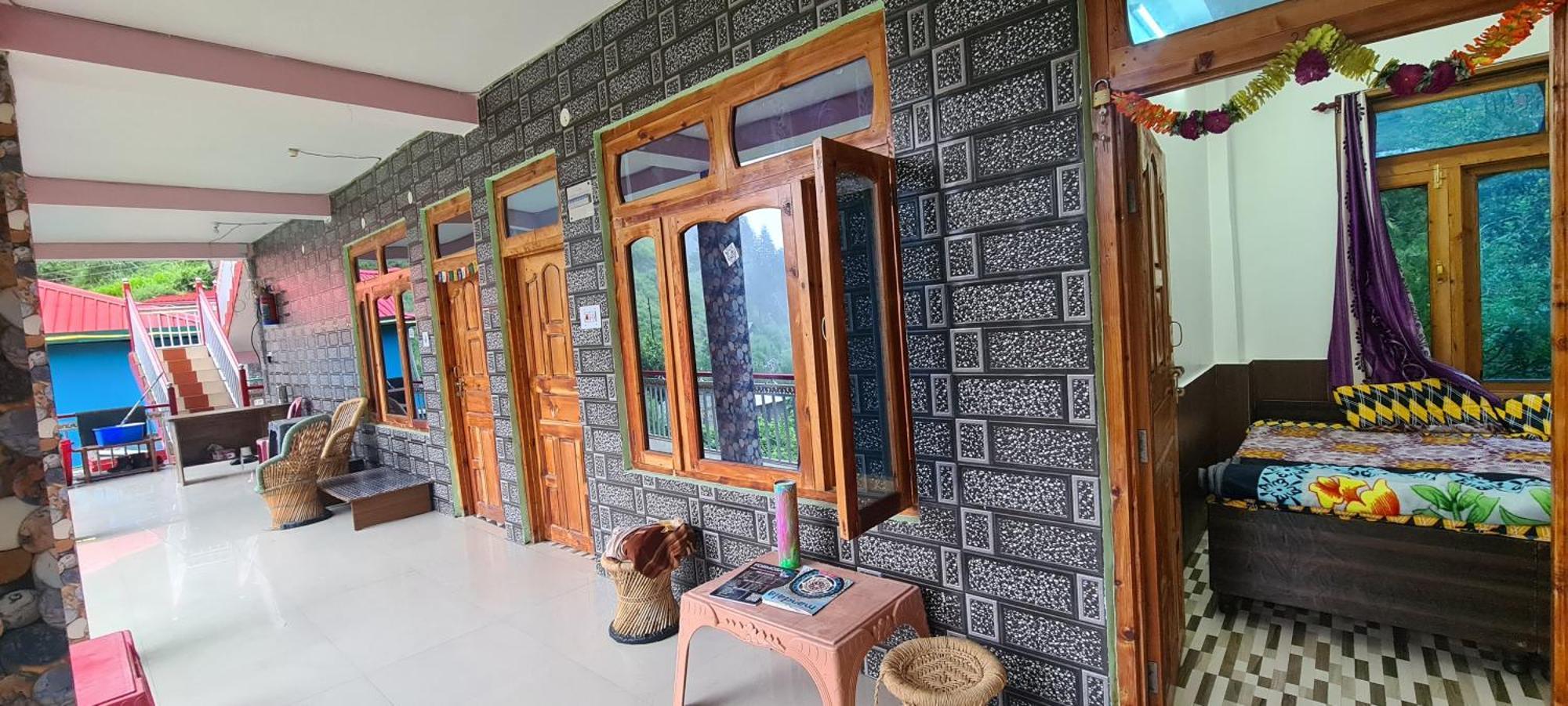 Formosa Hostel & Cafe Kasol Exterior photo